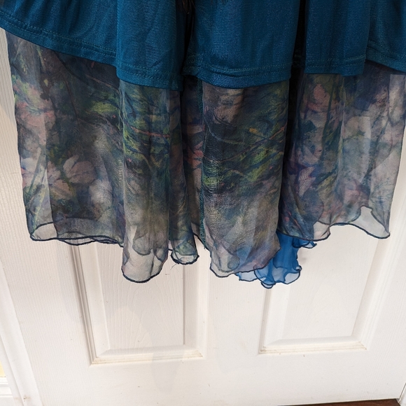 Women's flowy pants, size small in turquoise - Picture 2 of 7